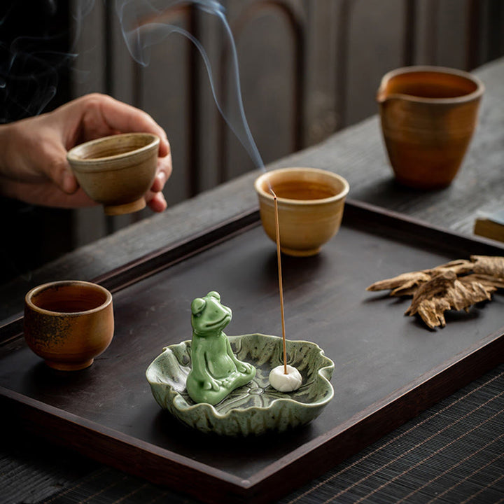 Quemador de incienso de cerámica curativo con patrón de rana para meditación de hojas de Buddha Stones, decoración