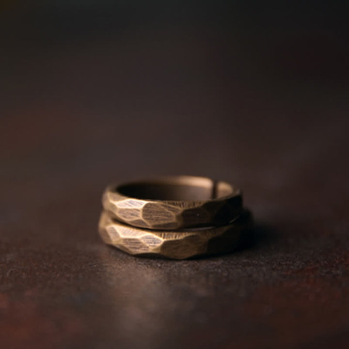 Anillo de riqueza de cobre de diseño simple tibetano con Buddha Stones