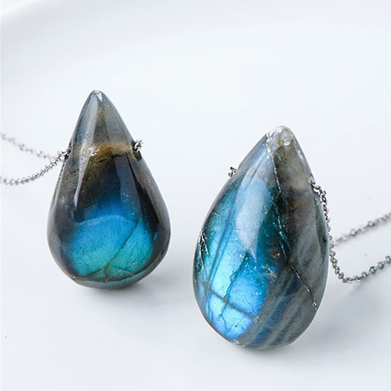 Colgante de collar curativo con soporte de gota de agua de labradorita de Buddha Stones