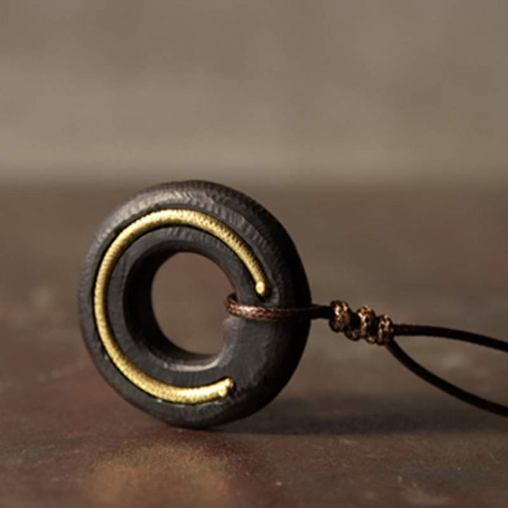 Collar con colgante de madera de ébano con círculo zen y Buddha Stones - image 9