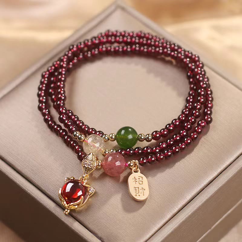 Pulsera de triple envoltura con Buddha Stones, granate Natural, fresa, cristal de cuarzo, zorro, pez Koi, hebilla de la paz, protección de la fortuna