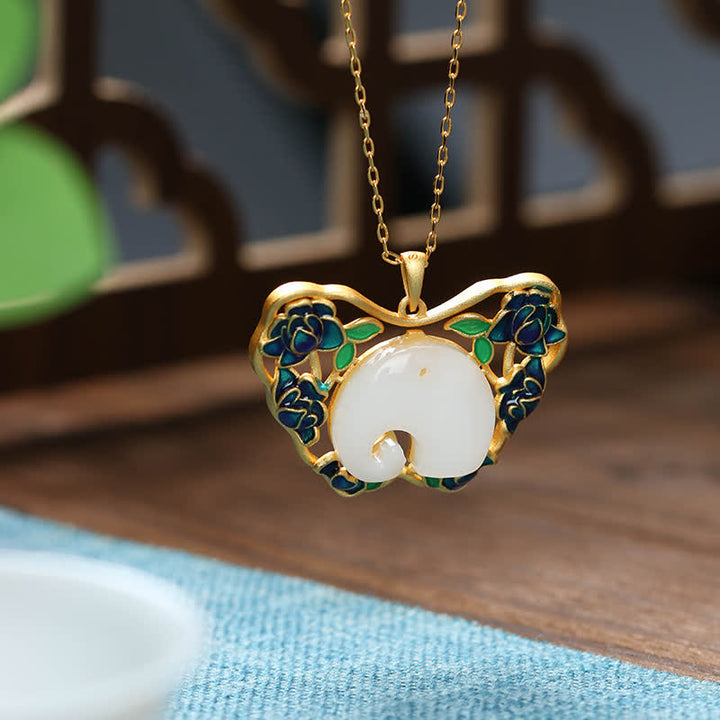 Colgante de cadena de collar de éxito de loto de mariposa de elefante de jade blanco
