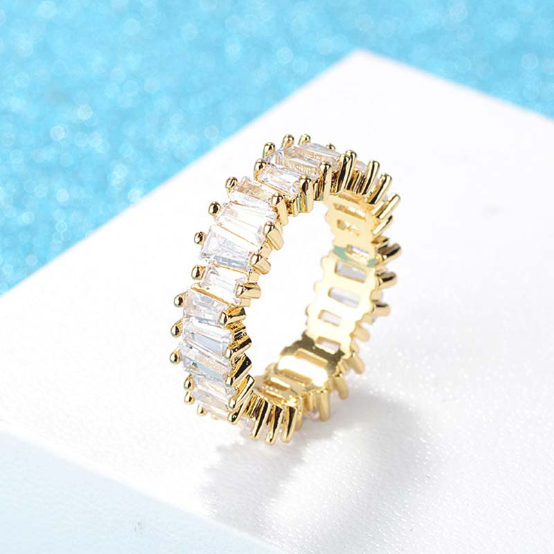 Anillo de riqueza de cobre con patrón simple