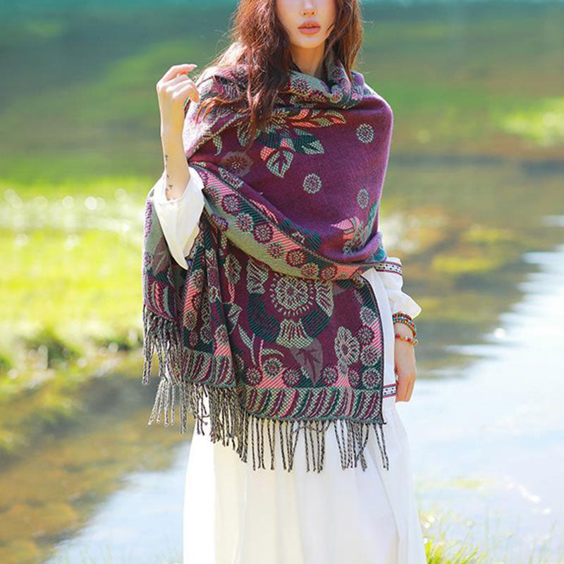 Bufanda de viaje acogedora con diseño de hojas florales y flores tibetanas de Buddha Stones