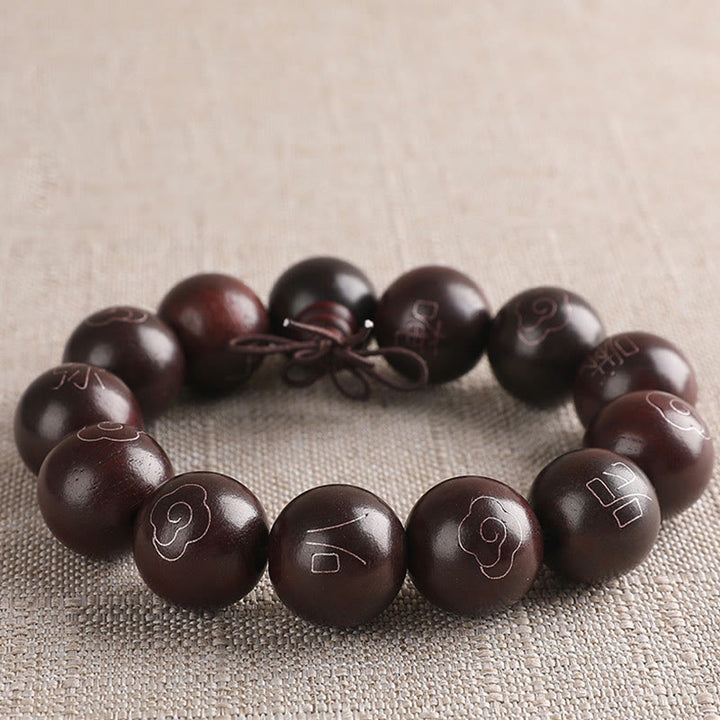 Pulsera de protección de nubes auspiciosas con carácter Om Mani Padme Hum de sándalo rojo de hoja pequeña con incrustaciones de plata de ley 925 con Buddha Stones