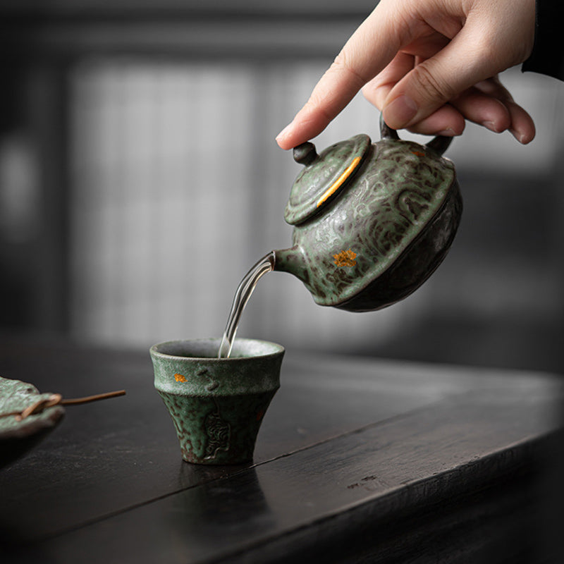 Taza de té de cerámica de estilo vintage pequeña con Buddha Stones, taza de té Kung Fu de 50ml
