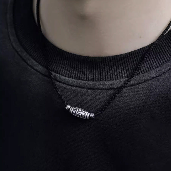 Collar con colgante de cuerda de protección con diseño de cuentas Dzi de nueve ojos de plata de ley 999 con Buddha Stones