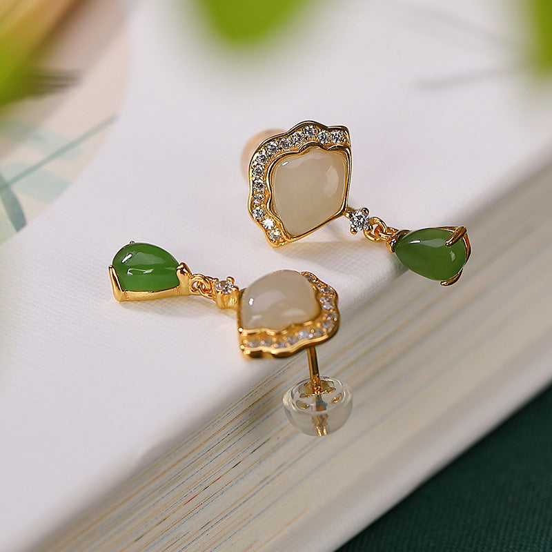 Pendientes colgantes de suerte con diseño de gota de agua y abanico de jade blanco con Buddha Stones