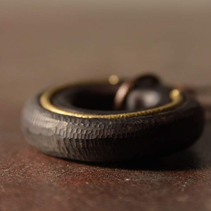 Collar con colgante de madera de ébano con círculo zen y Buddha Stones - image 13