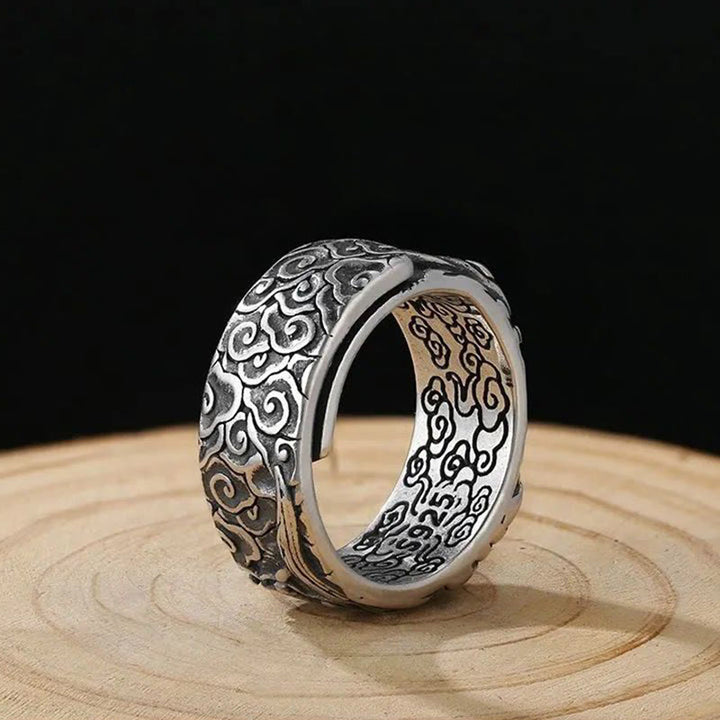 Anillo de riqueza amuleto de nubes auspiciosas de Guan Gong
