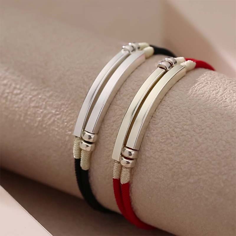 Pulsera trenzada en capas de hilo rojo de plata de ley 925 con Buddha Stones
