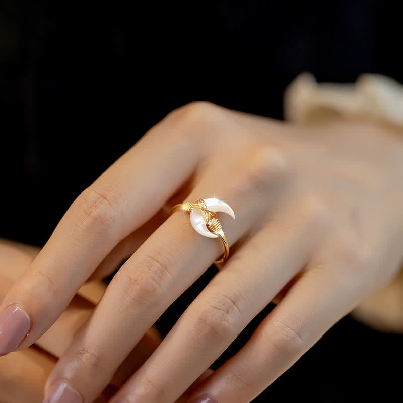 Buddha Stones Anillo de bendición de oro de 14 quilates con piedra Tridacna natural y luna - image 3