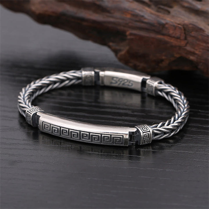 Pulsera de la suerte grabada con patrón de esvástica