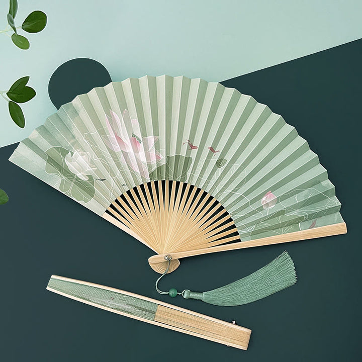 Abanico plegable de bambú con Buddha Stones, flores de loto, hojas, peces Koi, papel de mano