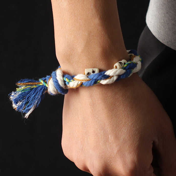 Pulsera de la suerte hecha a mano con cuentas de la diosa de la riqueza Zakiram tibetana con Buddha Stones