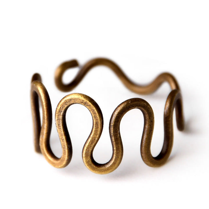Anillo ajustable de cobre con diseño de latón curvado simple con Buddha Stones