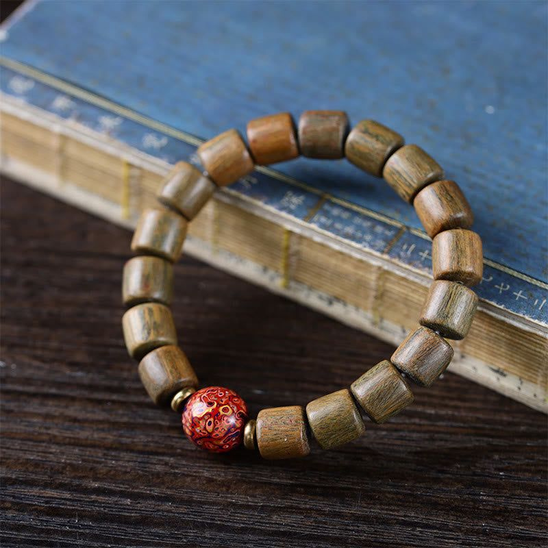 Pulsera de la paz con cuentas de laca de sándalo rojo de hoja pequeña de sándalo verde natural con Buddha Stones