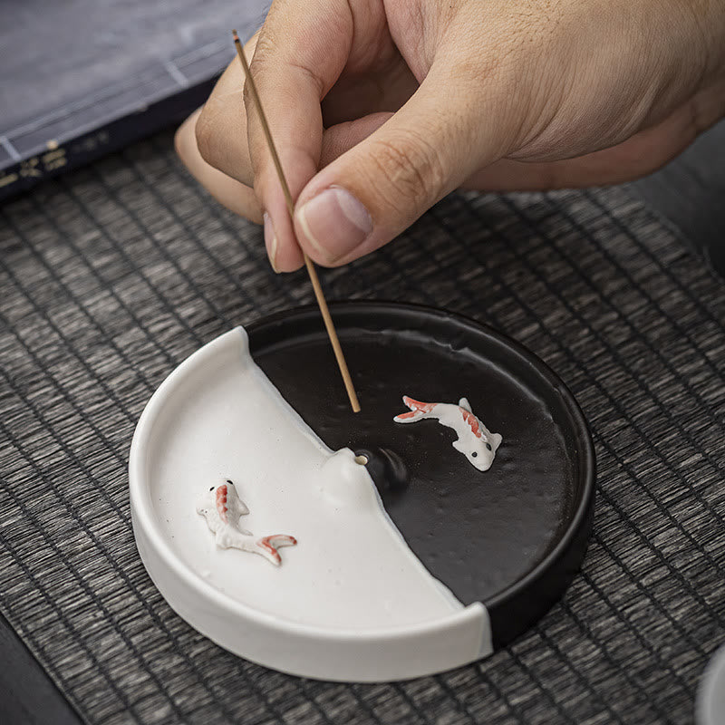 Quemador de incienso de cerámica con diseño de pez Koi, Buddha Stones, curación espiritual, decoración