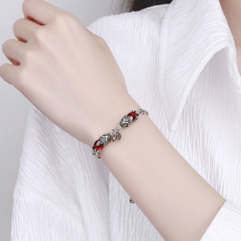 Pulsera de cadena de protección de moneda de cobre PiXiu doble granate con Buddha Stones