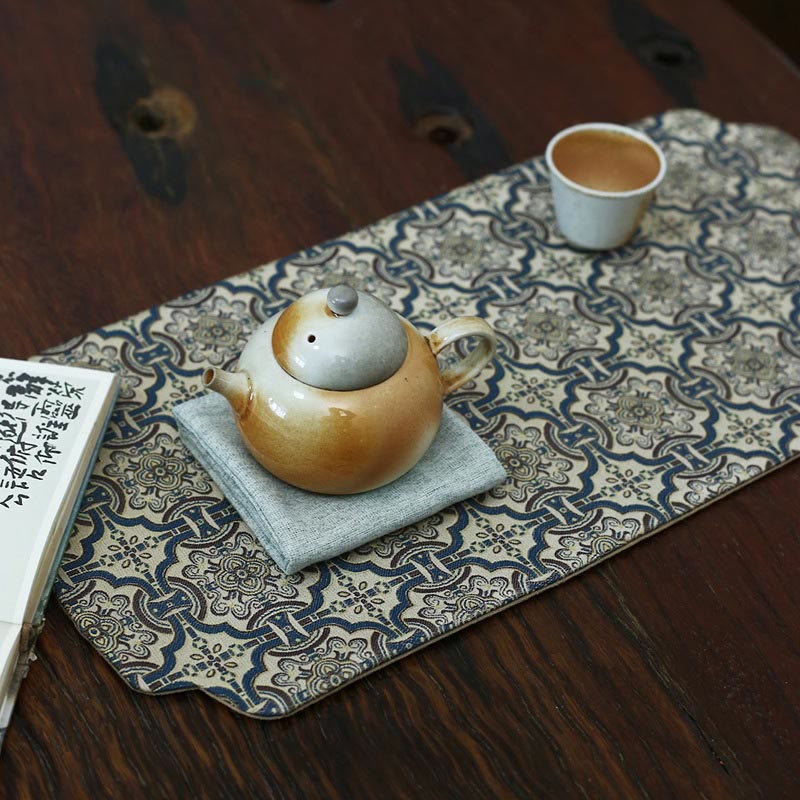Posavasos para taza de té con diseño de brocado floral elegante