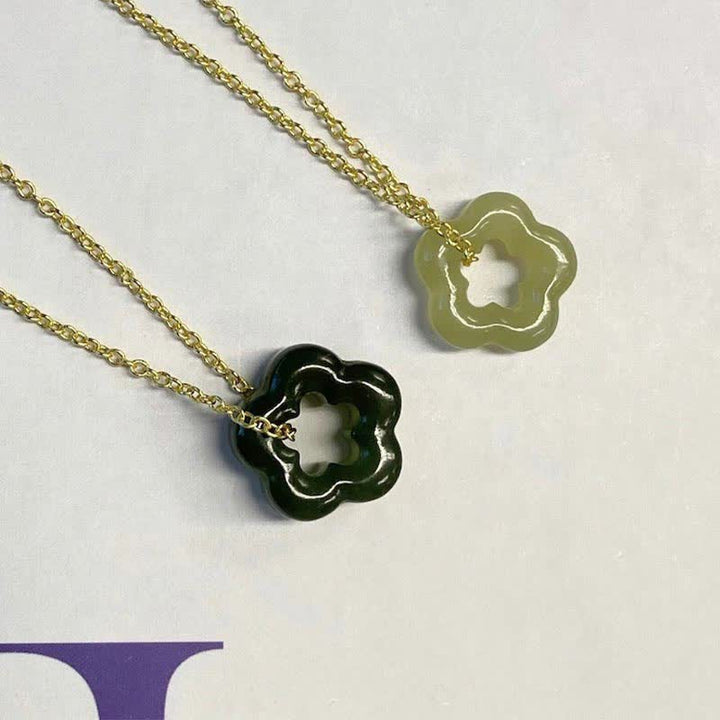 Colgante de collar con dije floral de la suerte de jade cian de jade hetiano con Buddha Stones