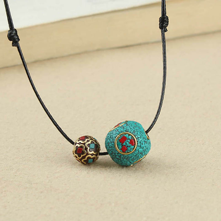 Colgante de collar de fuerza de protección de cuentas dobles de turquesa tibetana con Buddha Stones