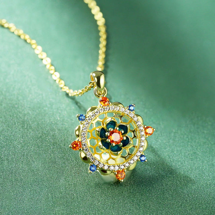 Colgante de collar de nuevo comienzo con Buddha Stones, flor de loto plateada de Ley 925, circonita colorida