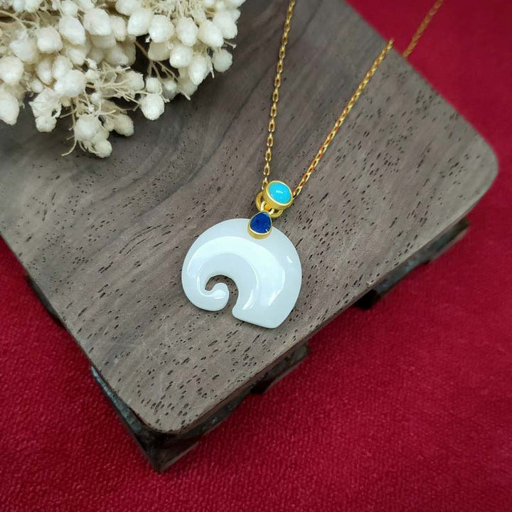 Buddha Stones Jade blanco Elefante Suerte Collar Colgante