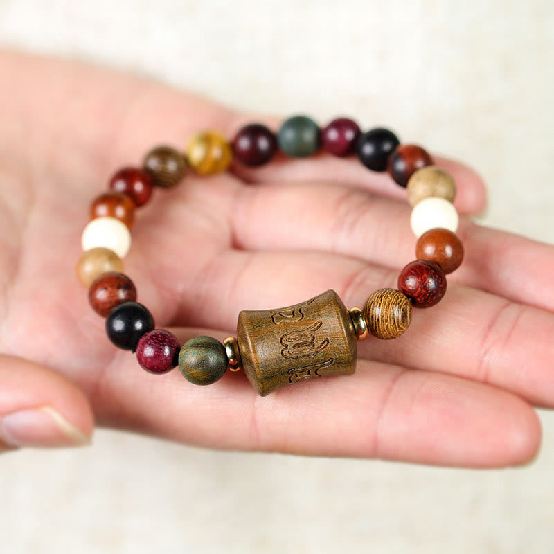 Pulsera de protección Om Mani Padme Hum de sándalo multicolor del Tíbet