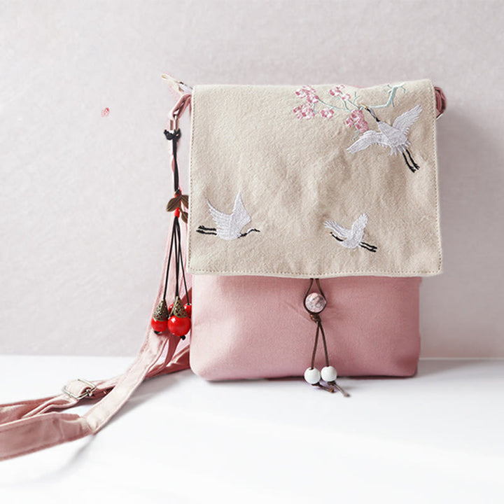 Bolso bandolera de lona con flores de ciruelo bordadas hechas a mano con Buddha Stones
