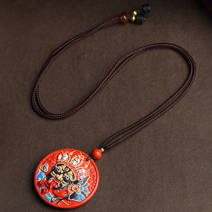 Collar con colgante de bendición de cinabrio pintado con Buddha Stones Zakiram, diosa de la riqueza