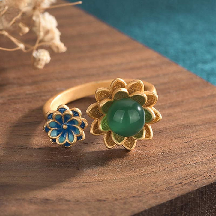 Anillo ajustable con abundancia de jade y patrón de loto con Buddha Stones