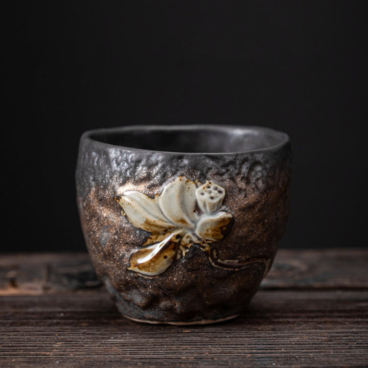 Taza de té de cerámica con Buddha Stones, hoja de vaina de loto, flor, nubes propicias, taza de té de Kung Fu