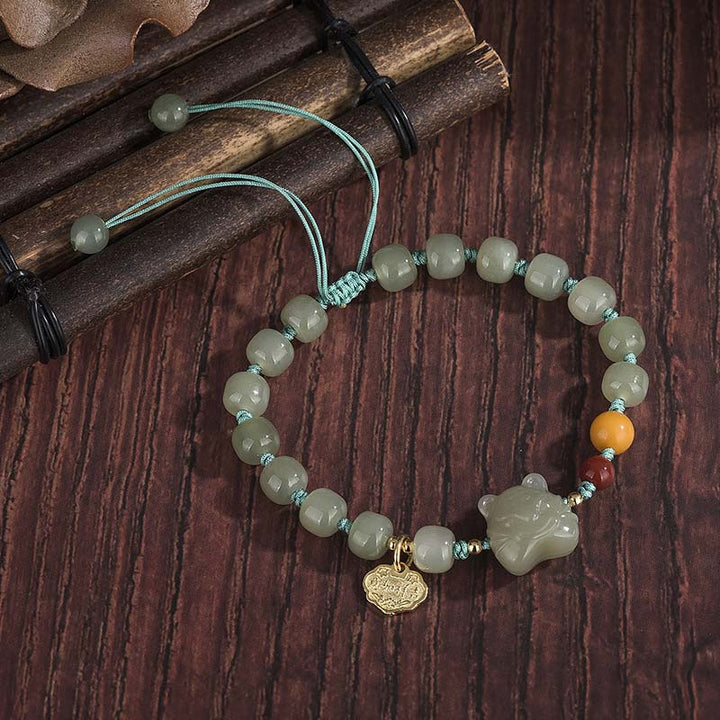 Pulsera de hilo de bendición de jade de tigre del zodíaco chino