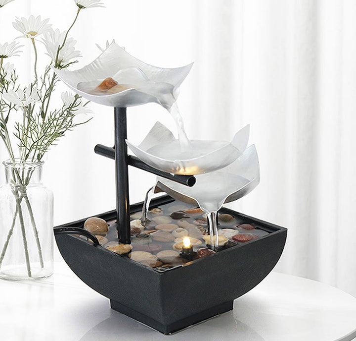 Adornos de loto de mesa de fuente de cascada de tres capas con decoración de escritorio de rocas de río