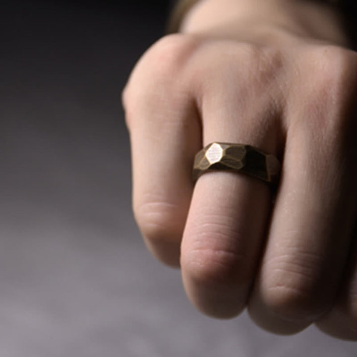 Anillo de riqueza de cobre de diseño simple tibetano con Buddha Stones