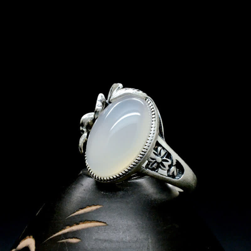 Anillo de armonía positiva de ciruela de calcedonia natural de plata de ley 990