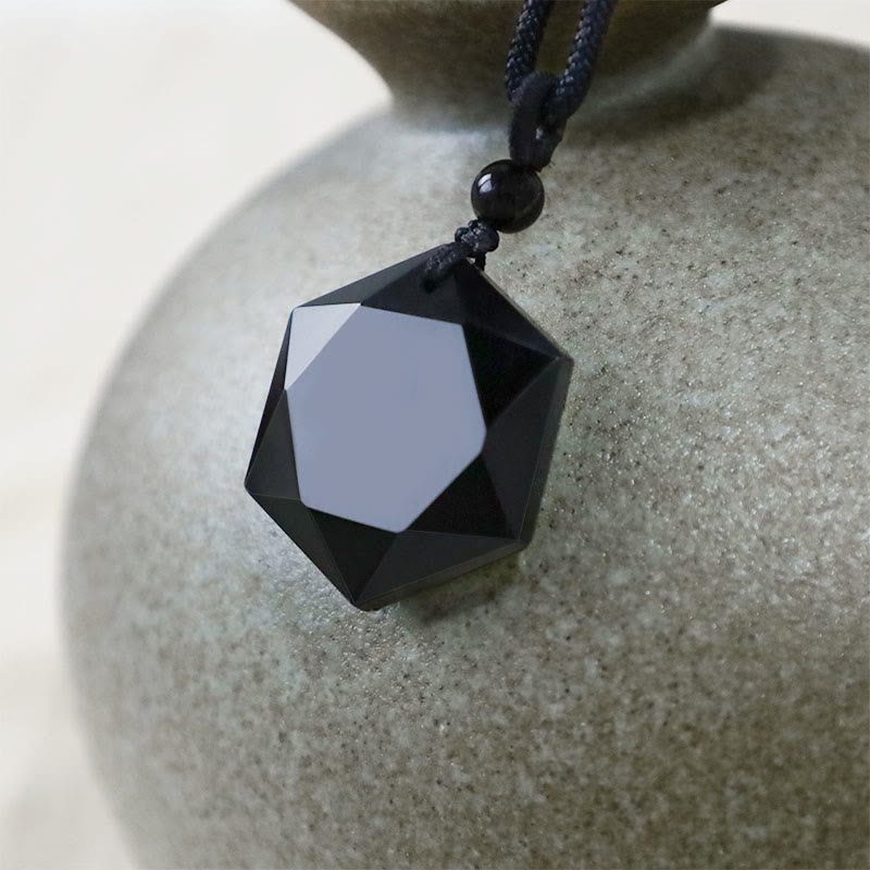 Collar con colgante purificador de talismán de obsidiana negra