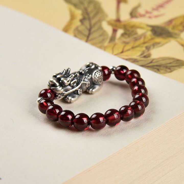 Buddha Stones Anillo de plata de ley 925 con piedra lunar granate natural, ágata roja, PiXiu
