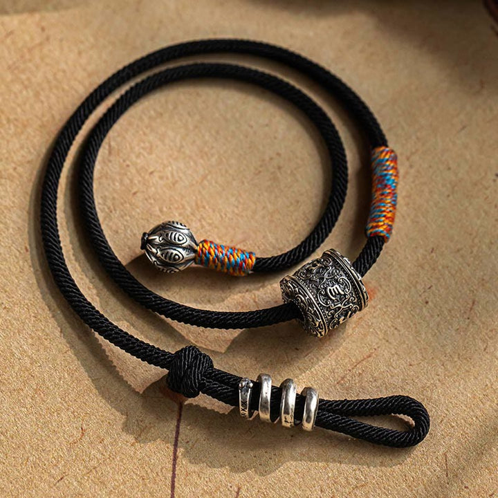 Pulsera de doble envoltura con amuleto tallado Om Mani Padme Hum tibetano con Buddha Stones