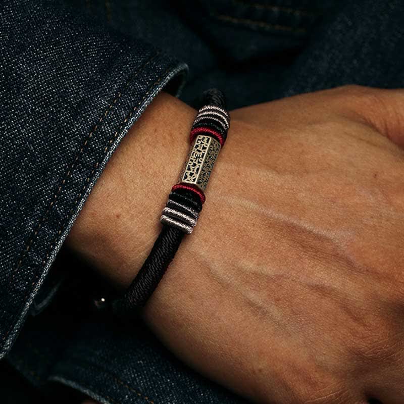 Pulsera de hilo rojo de la paz de Om Mani Padme Hum de plata de ley 925 con Buddha Stones