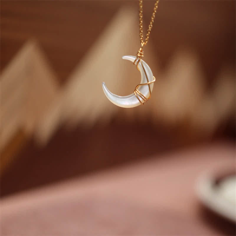 Colgante de collar con bendición de luna creciente, piedra Tridacna Natural de Buddha Stones